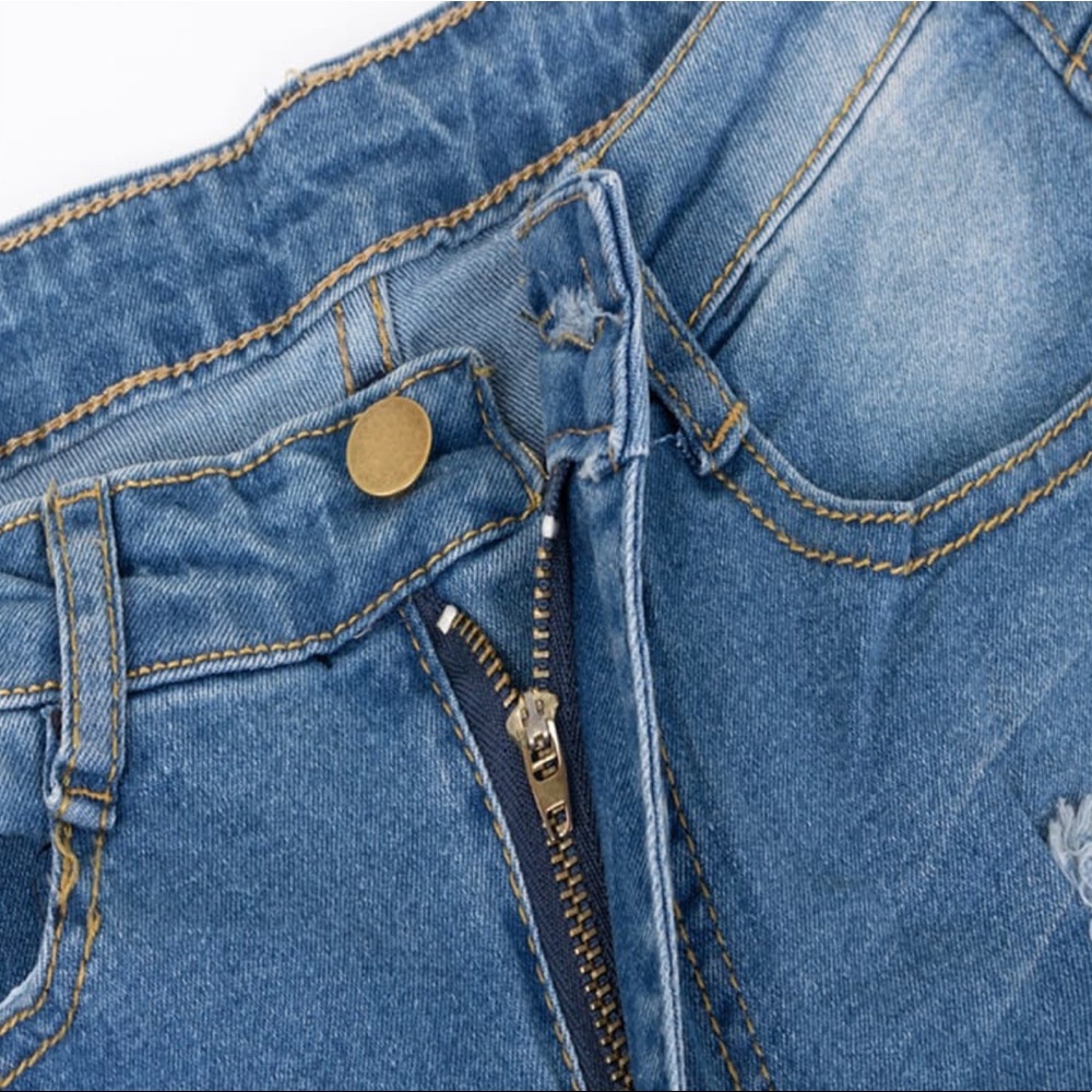 LAST! ‼️ High-rise, medium wash Jeans - Picture 6 of 9